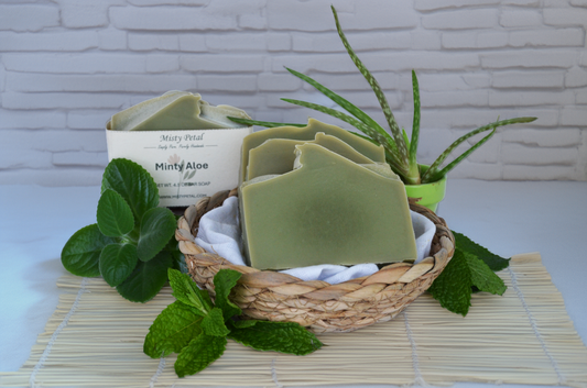 Minty Aloe (Aloe Vera & Green Clay Soap)